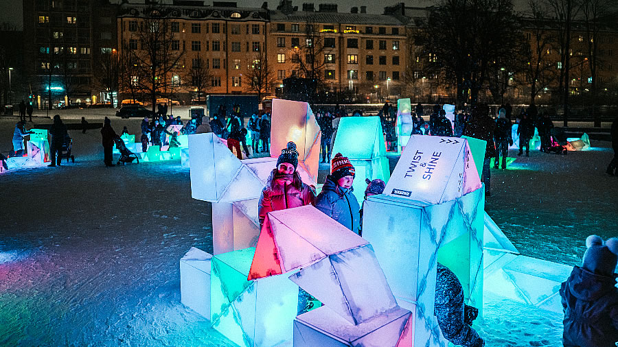 Helsinki utiliza el arte de la luz para mejorar la vida urbana cotidiana